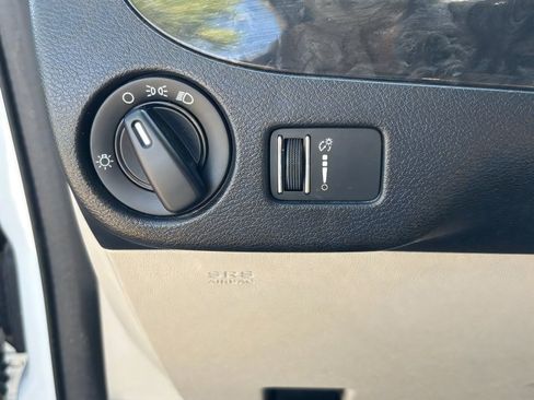 Used 2015 Dodge Grand Caravan SE w/ Quick Order Package 29E SE FWD image 24