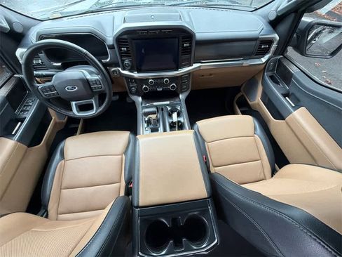 Used 2023 Ford F150 Lariat w/ Trailer Tow Package image 18