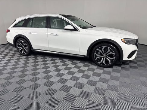 Used 2025 Mercedes-Benz E 450 4MATIC All-Terrain Wagon image 8