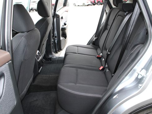 Used 2023 Nissan Rogue S AWD/4WD image 12