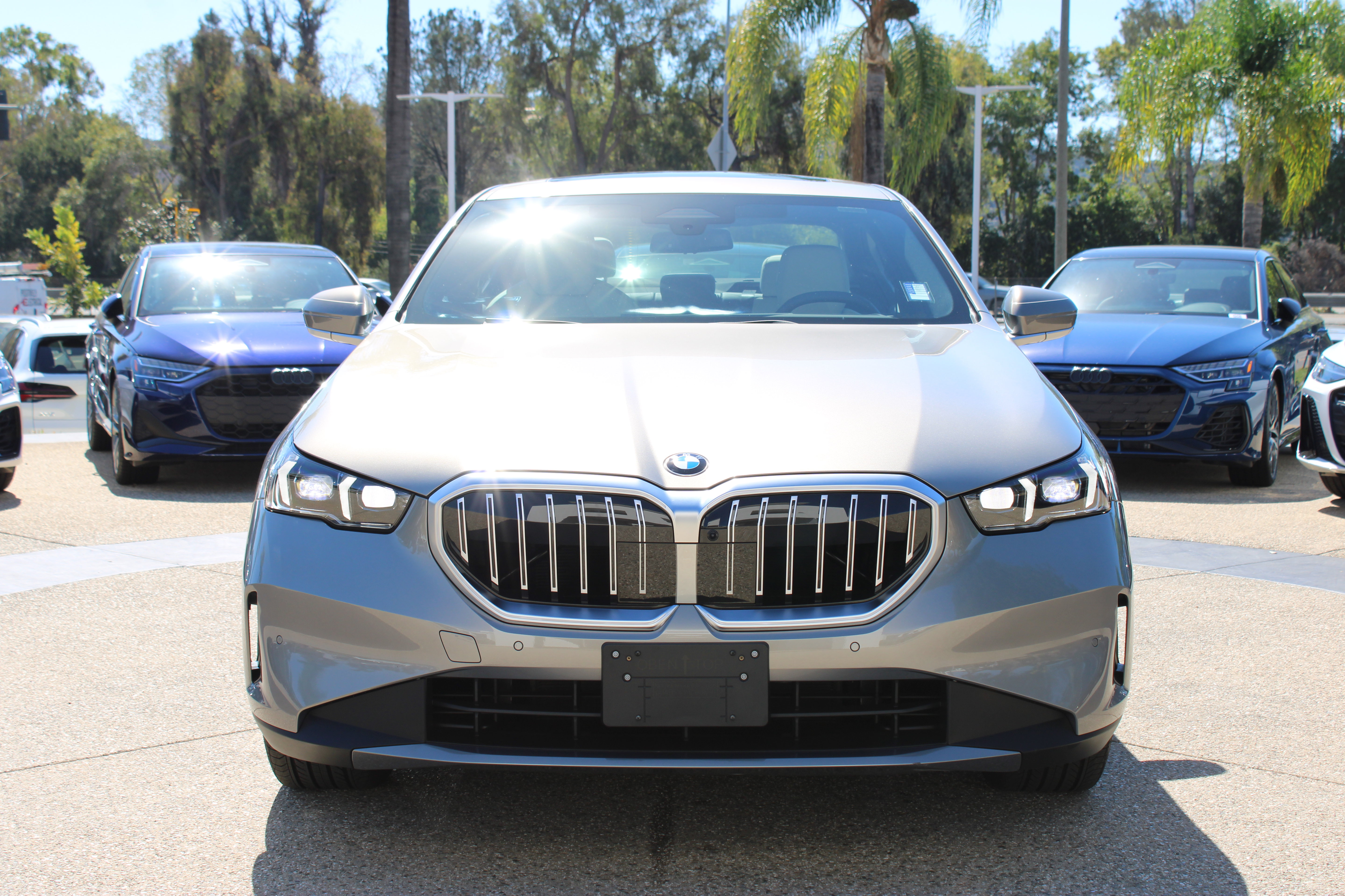 Used 2026 BMW 530i w/ Premium Package RWD image 8