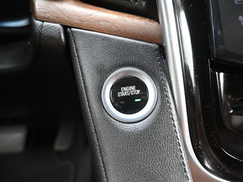Used 2019 Cadillac Escalade ESV Luxury AWD/4WD image 21