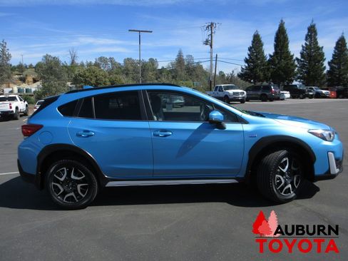Used 2021 Subaru Crosstrek Hybrid w/ Moonroof Package w/Navigation image 2