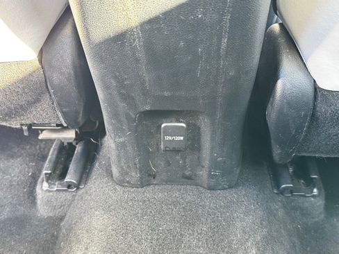 Used 2016 Toyota Prius Four image 7