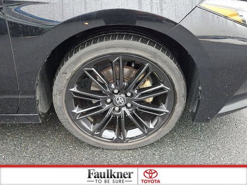 Used 2022 Toyota Avalon XSE w/ Carpet Mat Package (TMS) image 8
