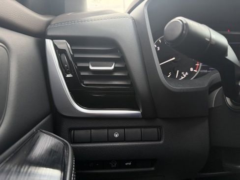 Certified 2023 Nissan Rogue SL w/ SL Premium Package image 22