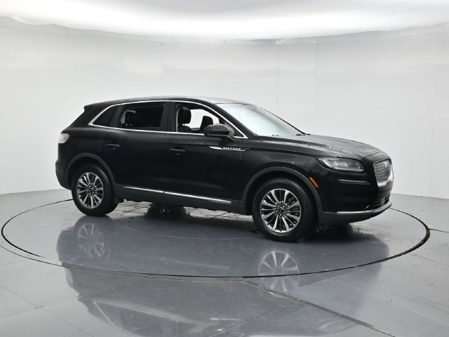 Used 2023 Lincoln Nautilus Reserve FWD image 3