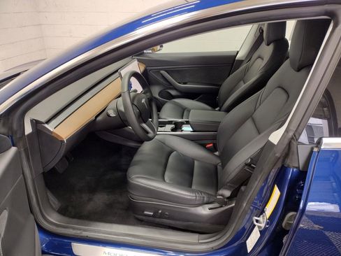 Used 2019 Tesla Model 3 image 16