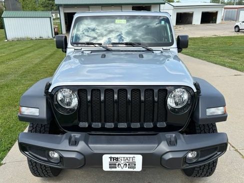 Used 2023 Jeep Wrangler Sport AWD/4WD image 2