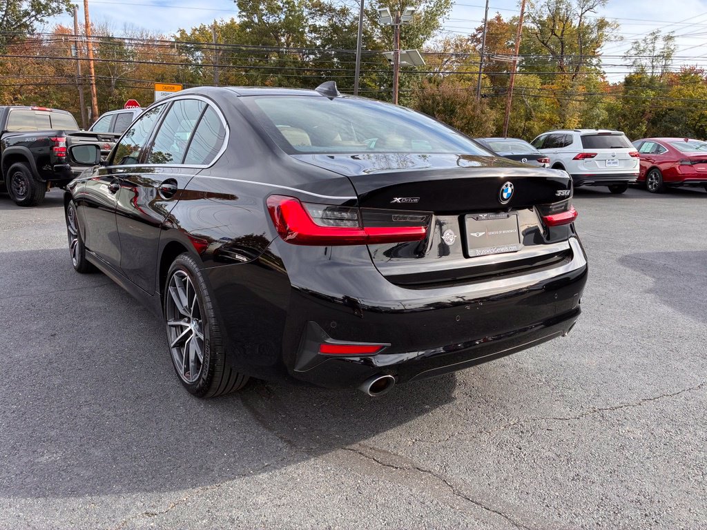 Used 2022 BMW 330i xDrive Sedan w/ Convenience Package AWD/4WD image 5
