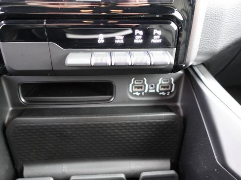 Used 2023 RAM 1500 Big Horn image 47