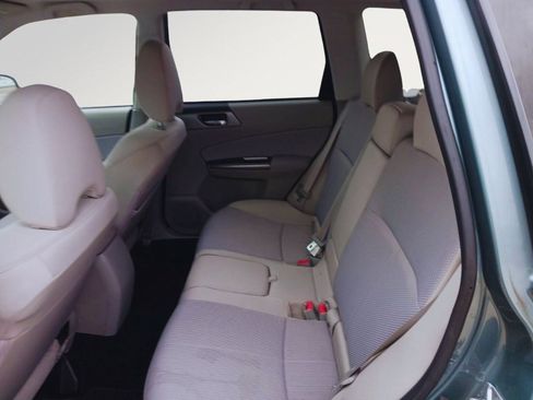Used 2013 Subaru Forester 2.5X Premium w/ All-Weather Plus Pkg image 7