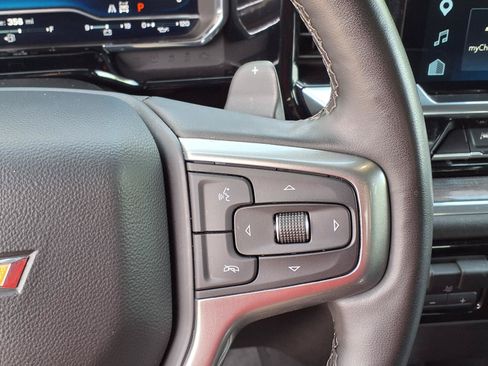Used 2025 Chevrolet Silverado 1500 LTZ AWD/4WD image 22