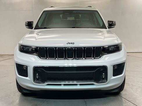 Used 2023 Jeep Grand Cherokee L Overland w/ MOPAR Finishing Package AWD/4WD image 8