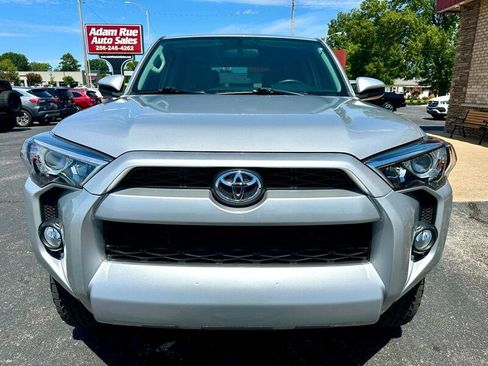 Used 2019 Toyota 4Runner SR5 image 3