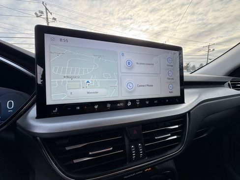 Used 2024 Ford Escape Platinum image 16