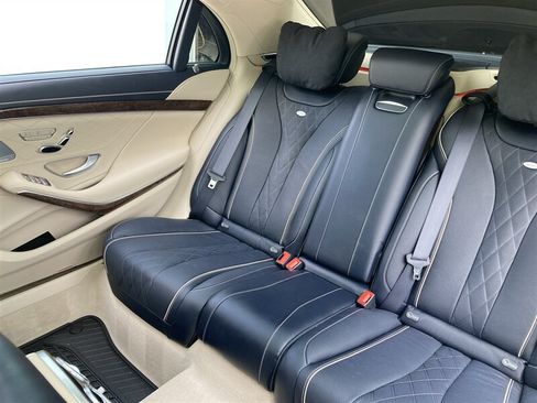 Used 2015 Mercedes-Benz S 550 Sedan image 18
