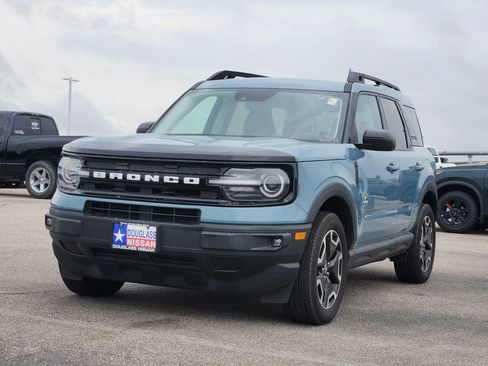 Used 2023 Ford Bronco Sport Outer Banks AWD/4WD image 2