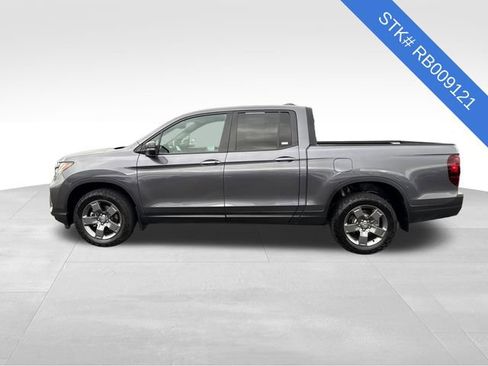 Certified 2024 Honda Ridgeline TrailSport image 4