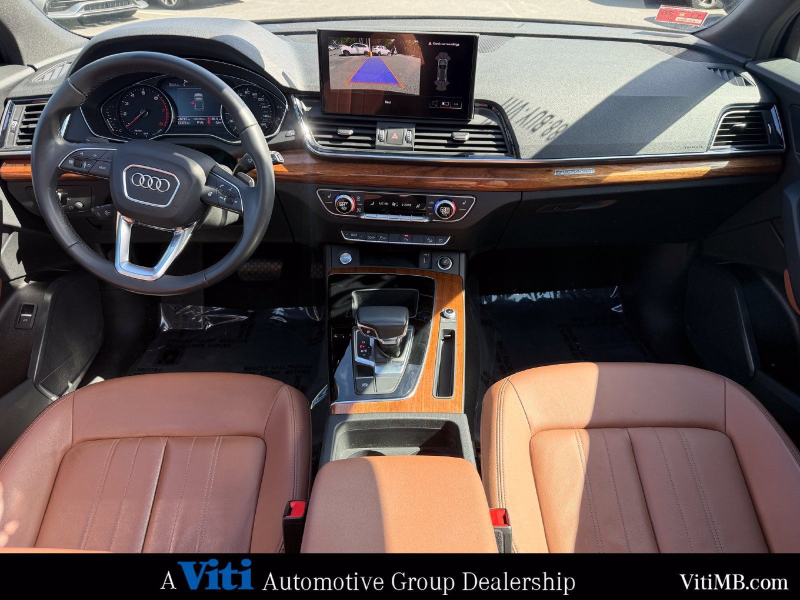 Used 2022 Audi Q5 2.0T Premium w/ Convenience Package AWD/4WD image 2