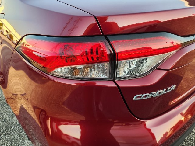 Used 2025 Toyota Corolla LE FWD image 7