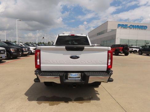 Used 2025 Ford F250 XLT AWD/4WD image 13