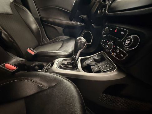 Certified 2020 Jeep Compass Latitude w/ Popular Equipment Group image 14