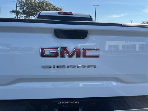 Used 2024 GMC Sierra 1500 Pro w/ Pro Value Package image 8