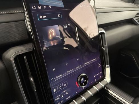 New 2026 GMC Acadia Elevation image 26