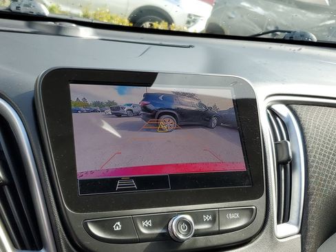 Used 2025 Chevrolet Malibu LT FWD image 22