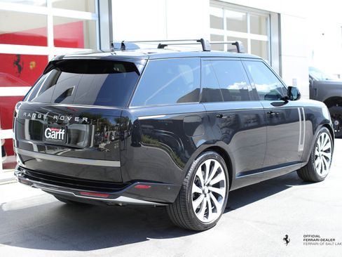 Used 2025 Land Rover Range Rover Autobiography image 14