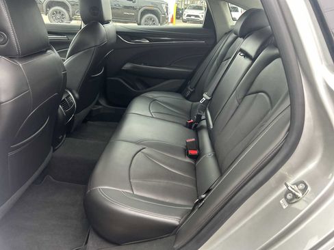 Used 2018 Buick LaCrosse Essence FWD image 24