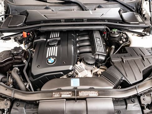 Used 2010 BMW 328i Sedan RWD image 47