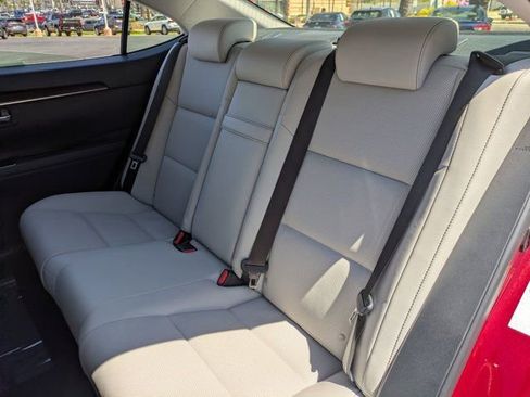 Used 2016 Lexus ES 350 w/ Premium Package w/Wood Trim FWD image 26