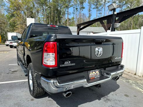 Used 2021 RAM 1500 Big Horn image 4
