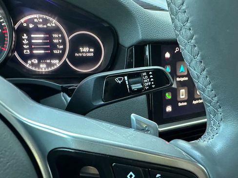 Used 2022 Porsche Cayenne E-Hybrid Coupe image 62