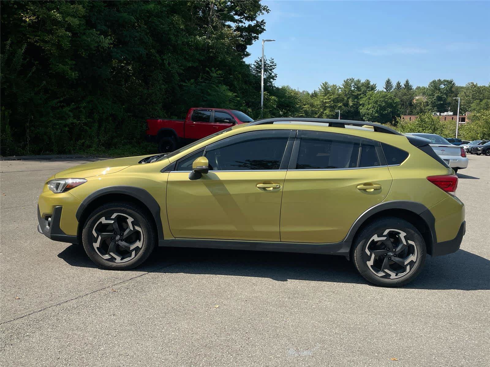 Used 2021 Subaru Crosstrek 2.5i Limited w/ Moonroof Package 2 AWD/4WD image 2