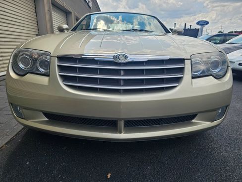Used 2008 Chrysler Crossfire Limited RWD image 2