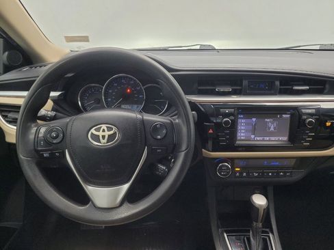 Used 2014 Toyota Corolla LE image 22