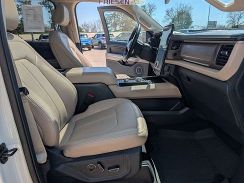Used 2024 Ford Expedition Max Limited AWD/4WD image 20
