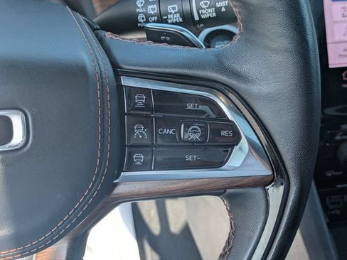 Used 2024 Jeep Grand Cherokee L Summit w/ Advanced Protech Group IV AWD/4WD image 17