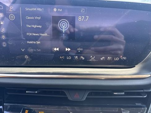 New 2026 Buick Envision Avenir image 16