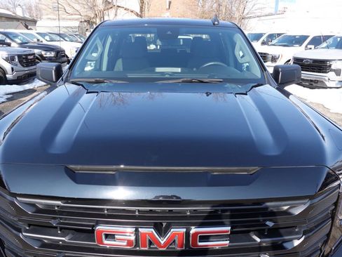 Used 2023 GMC Sierra 1500 Pro w/ Graphite Edition image 6