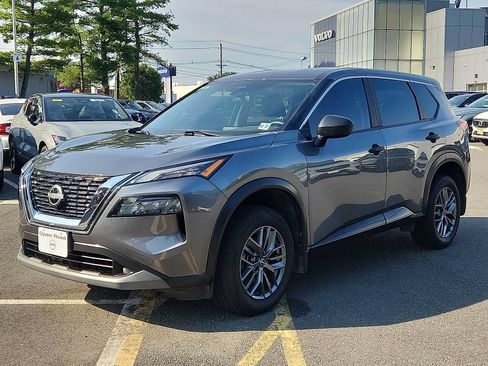 Used 2023 Nissan Rogue S AWD/4WD image 3