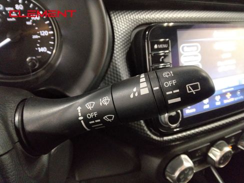 Used 2023 Nissan Kicks SV image 17