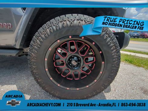 Used 2022 Jeep Gladiator Rubicon w/ Cold Weather Group AWD/4WD image 10
