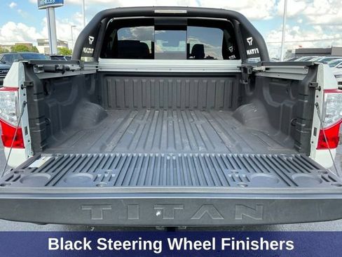 Used 2024 Nissan Titan SV AWD/4WD image 14