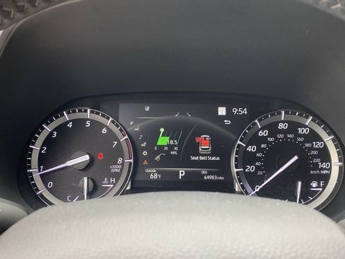 Used 2021 Toyota Highlander XLE FWD image 35