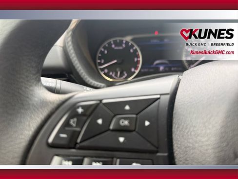 Used 2024 Nissan Sentra SV FWD image 27