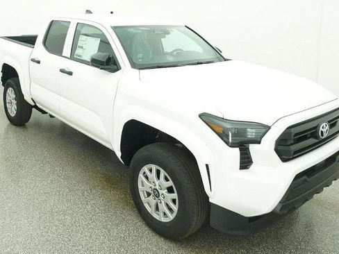 New 2026 Toyota Tacoma SR image 11